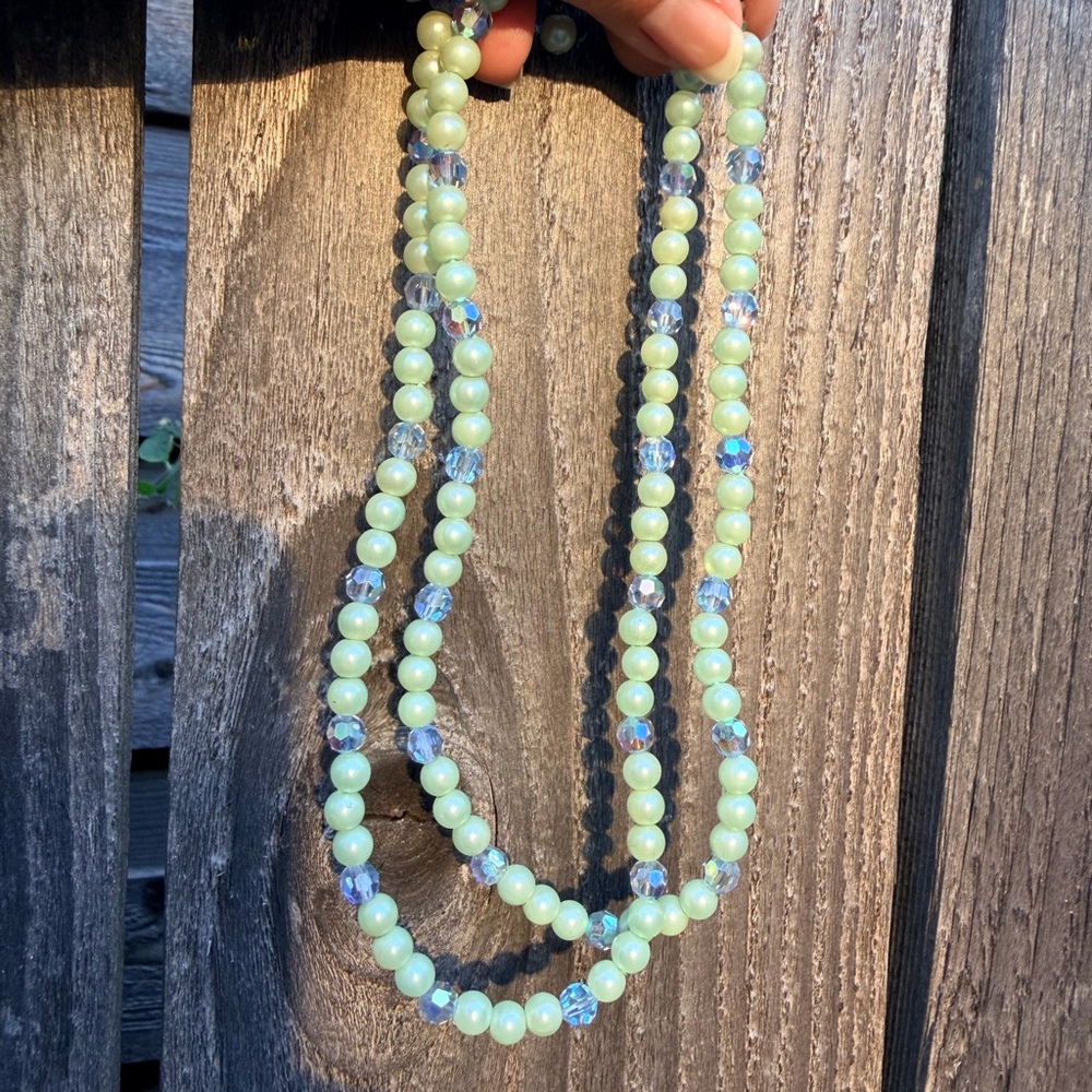 Vintage crystal pearl choker necklace pastel blues